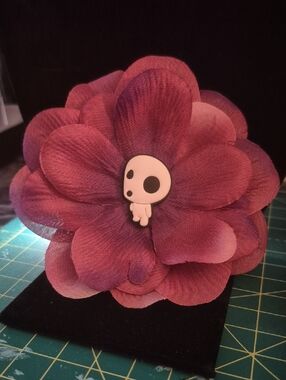 5' Multi Tone Plum Fabric Flower Hair Pin Clip w Cute Horror Gothic Piece